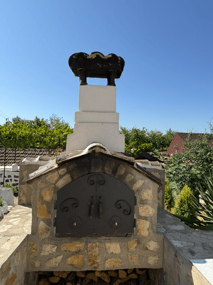 Две барбекю зони